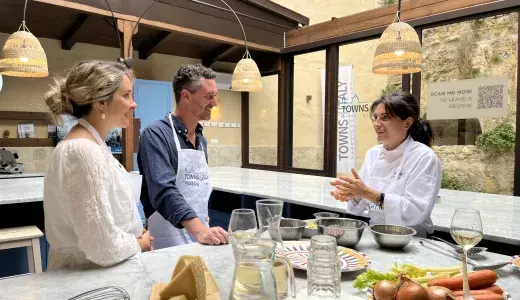 Cooking class in Palermo with market tour