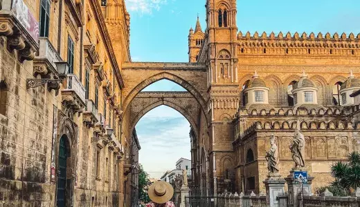 Walking in Palermo