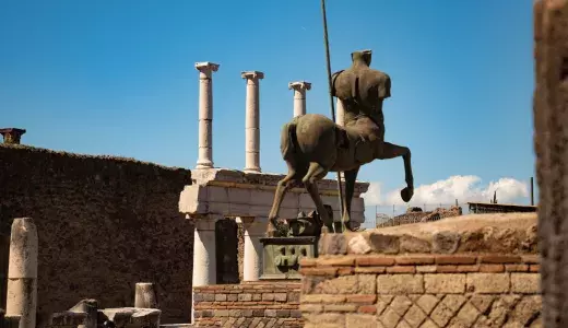 Pompeii and Naples private tour