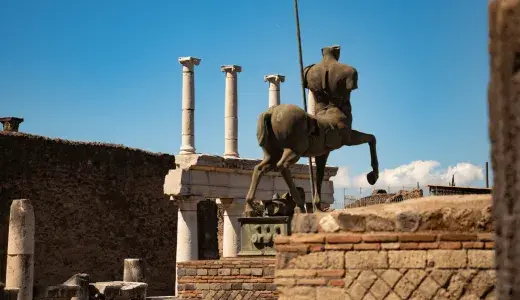 Pompeii and Naples private tour