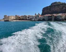 boat cefalu