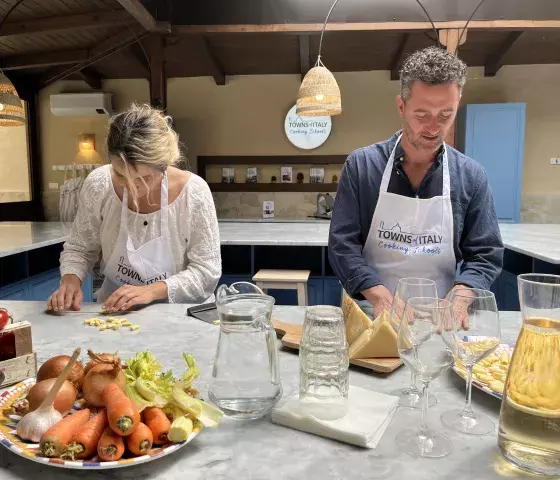 Cooking class in Palermo with market tour