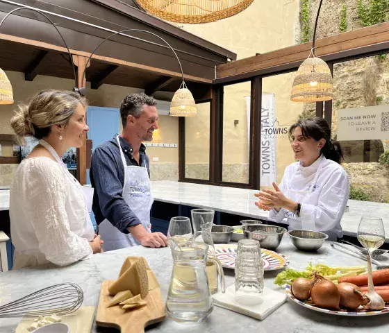 Cooking class in Palermo with market tour