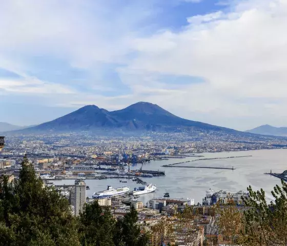 Pompei and Naples view