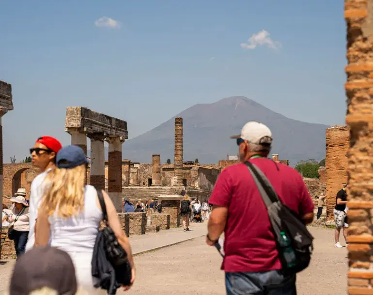 Guided tour of Pompeii