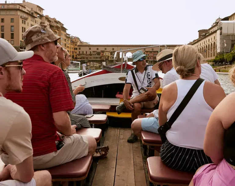 Florentine gondola boat tour