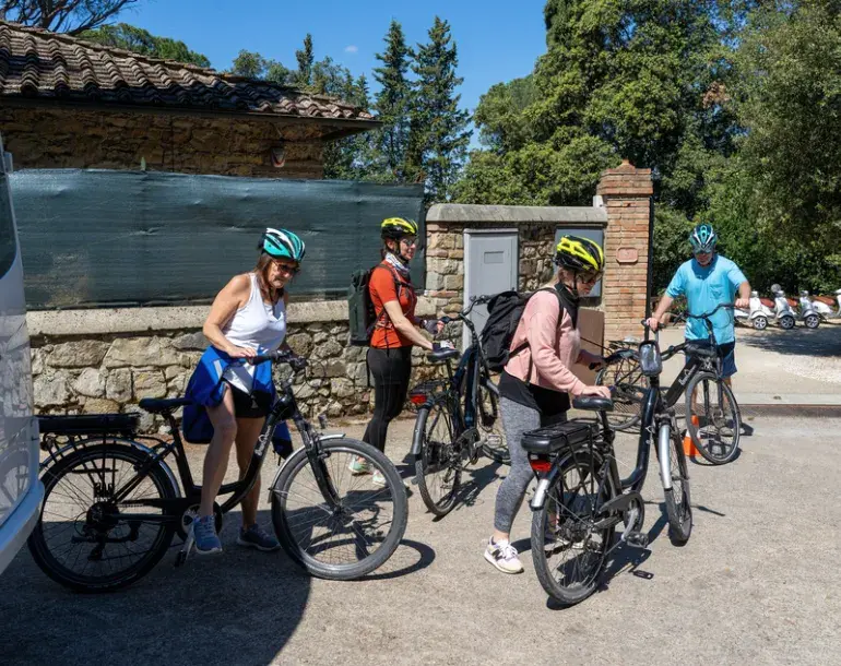 private E-bike tour