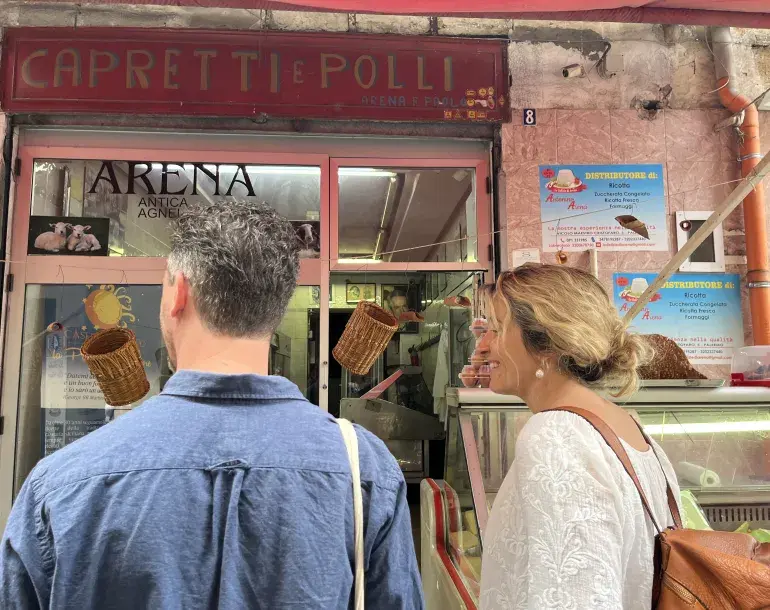 Cooking class in Palermo with market tour