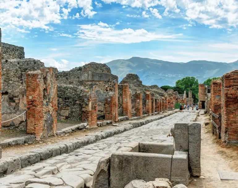 Pompei and Naples private tour