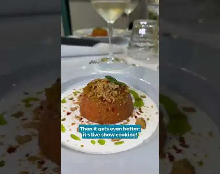 Preview image for the video "Dinner in Rome… but make it theatrical !".
