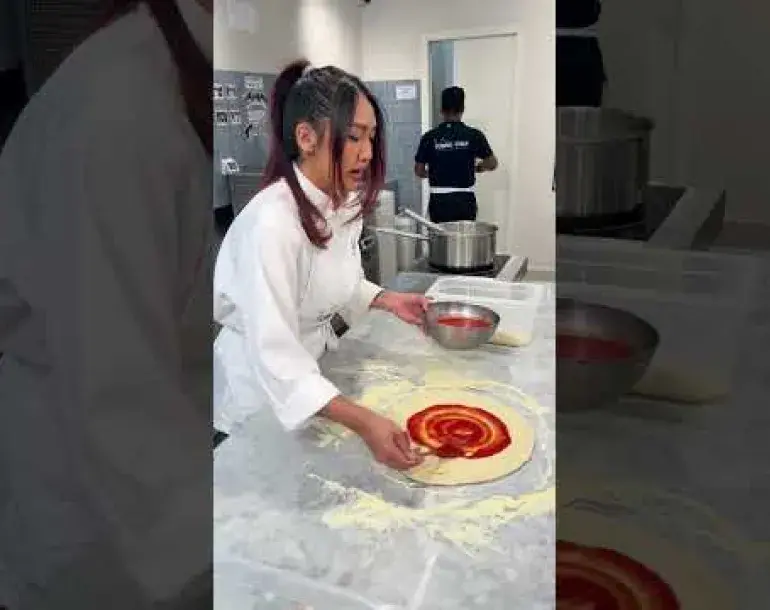 Preview image for the video "Pizza, Gelato &amp; Family Moments You’ll Never Forget".
